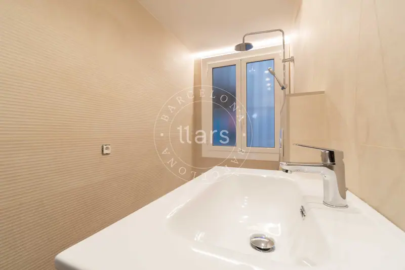 Piso en Barcelona (ROGER) – foto 15
